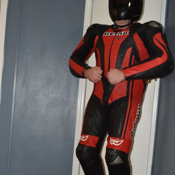 Berik Other - Berik Moto GP leather motorcycle suit size US44